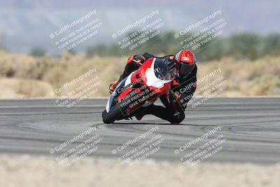 media/Oct-13-2025-Moto Forza (Mon) [[a66d839500]]/3-B Group/Session 3 (Turn 16)/